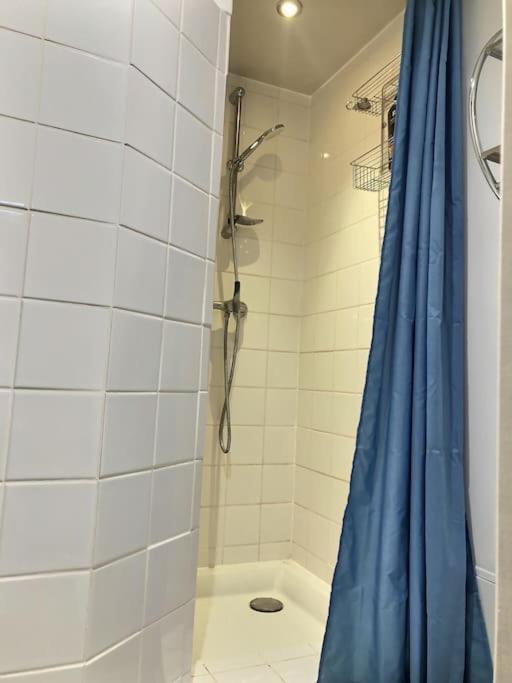 Appartement Elegant Et Confortable Cote Gare アンベリュー・アン・ビュジェイ エクステリア 写真